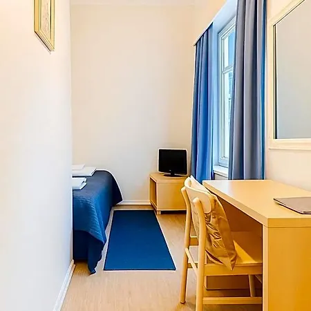 Otel Senate 2*